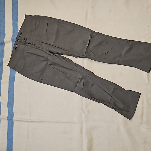 Prana Hiking Pants (12R) - Picture 3 of 11